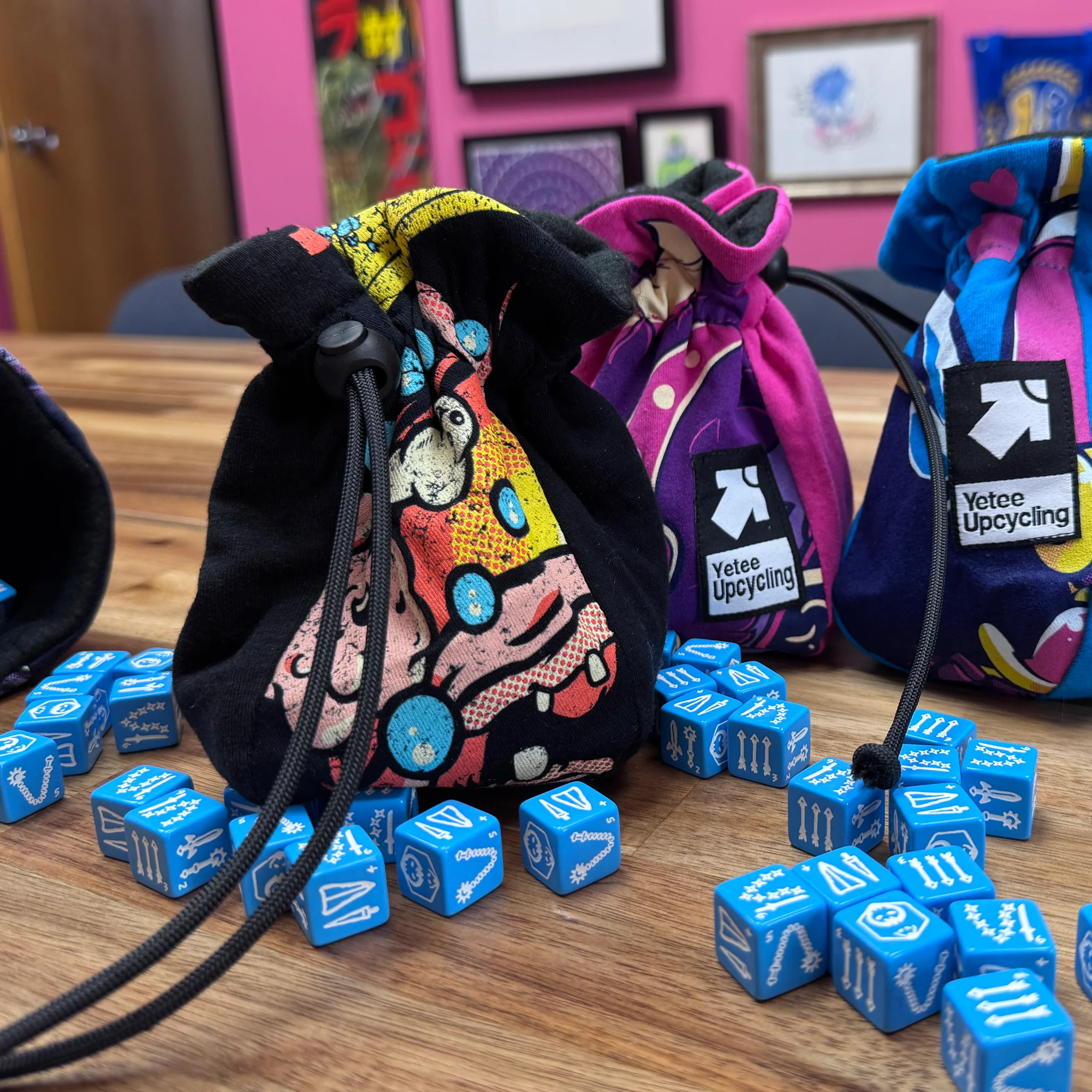 Upcycling Patchwork Dice Bag - Image 4